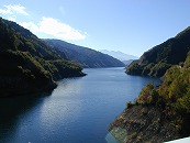 奥木曽湖、味噌川ダムのダム湖です